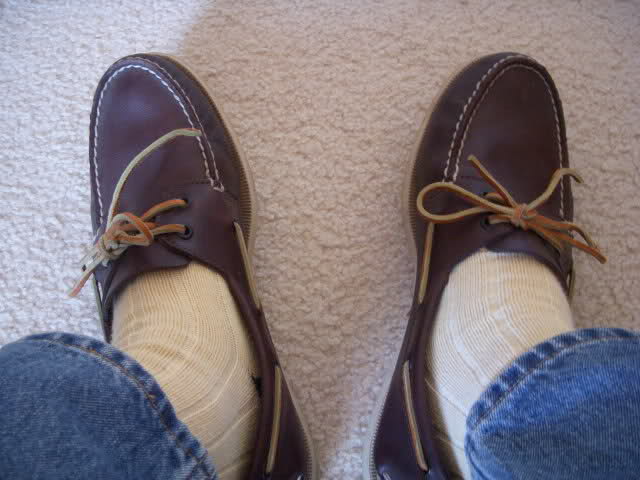 sockless boat shoes